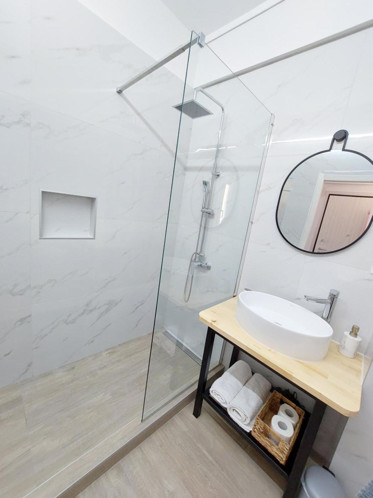 B&M Suites Thessaloniki Exterior photo